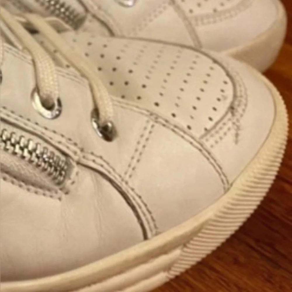 Hot Deal: Chanel White Leather CC High Top Sneakers w/Side Zippers - Picture 7 of 9